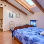 Jona * Poreč